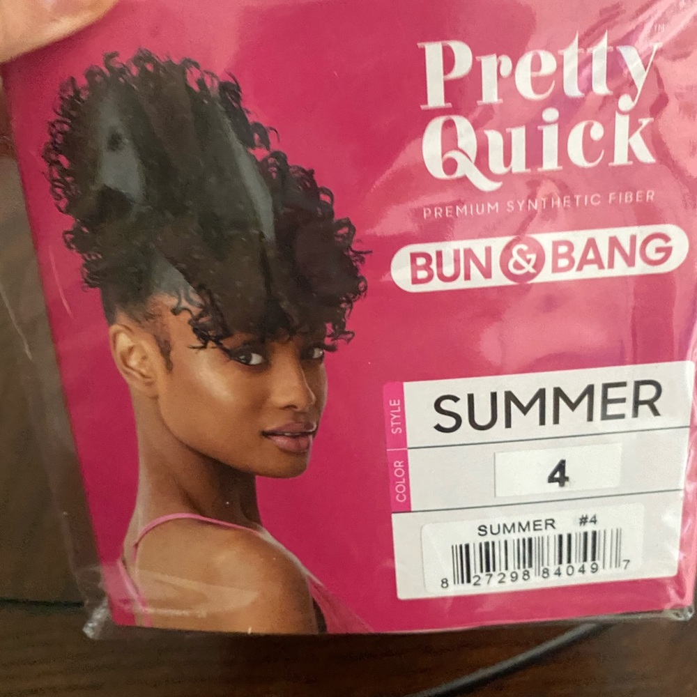 NIB Outre Bun and Bang 2pcs hair piece in color 4